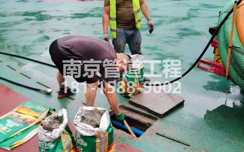 中国水泥厂管道清淤