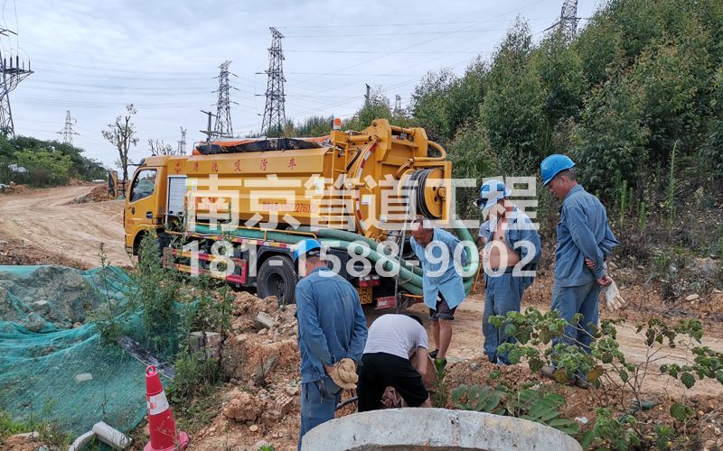 239中国水泥厂穿线管清洗